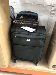 4 X CARRY ON SUITCASES