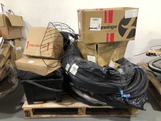 PALLET OF BIKE ACCESSORIES TO INCLUDE O'NEAL LARGE KIT BAG, POLISPORT KOOLAH CHILDRENS SEAT