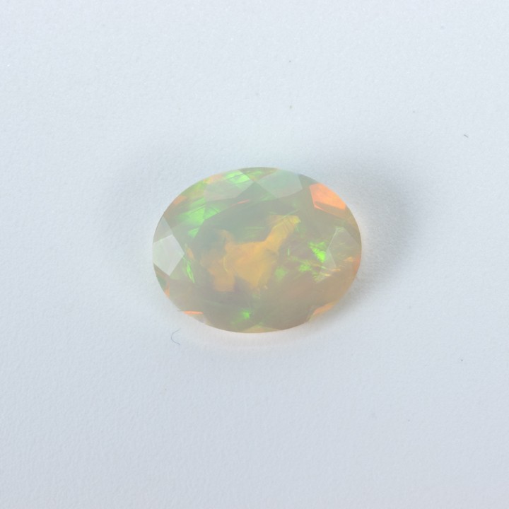 1.51ct Natural Rainbow White Ethiopian Opal Cabochon Oval-cut Single Gemstone, 10x8mm