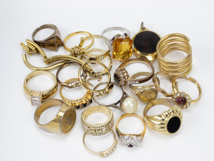 Gold Plated Metal Selection of Twenty Rings and Broken Pieces, 106.9g (VAT Only Payable on Buyers Premium)