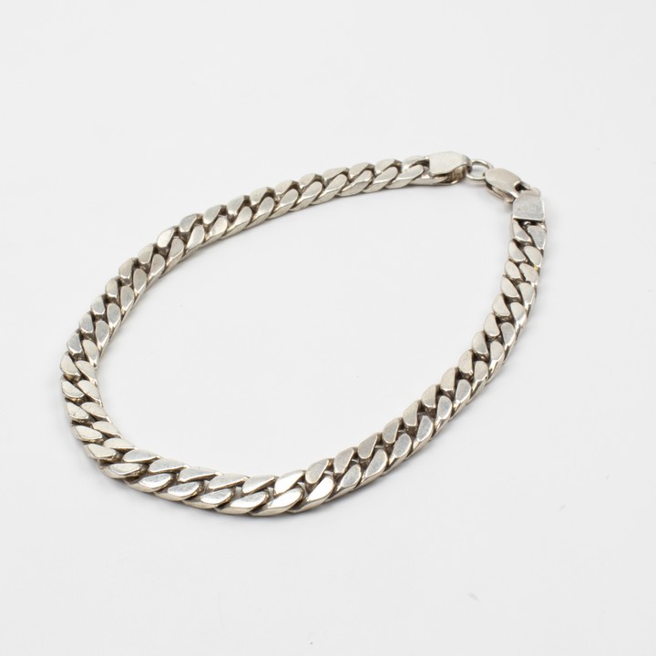 Silver Square Curb Bracelet, 22cm, 22.1g (VAT Only Payable on Buyers Premium)