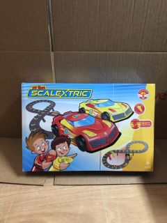 MY FIRST SCALEXTRIC