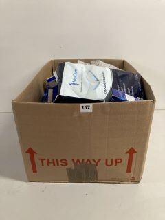 BOX OF ASSORTED ITEMS TO INCLUDE VIRACARE DISPOSABLE BED PADS