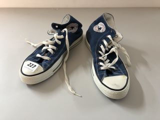 CONVERSE ALL STAR TRAINERS SIZE: UK6.5