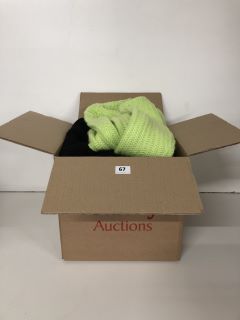 A BOX OF ASSORTED CLOTHING TO INCLUDE STUDIO JUMPER SIZE 8/10
