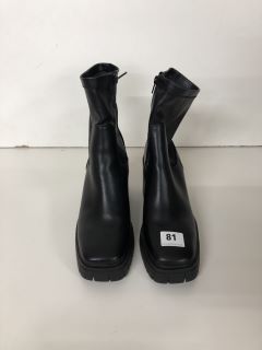 TWO PAIRS OF CHUNKY BOOTS TO INCLUDE SIZE 7