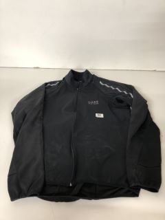 2 X JACKETS TO INCLUDE A GORE CYCLING TOP M