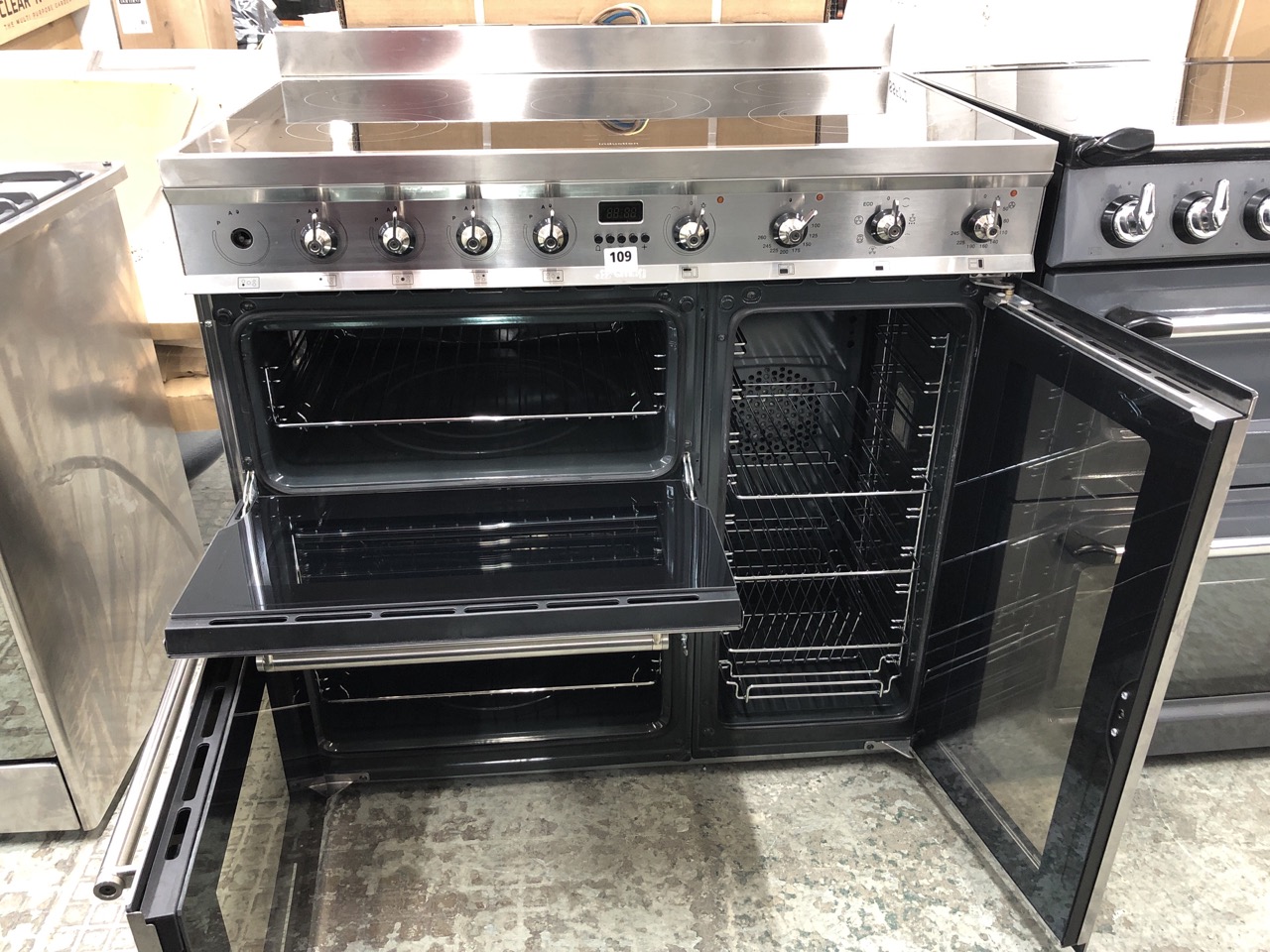 John Pye Auctions SMEG ELECTRIC INDUCTION RANGE COOKER MODEL SY93I