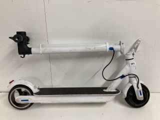 HIBOY ELECTRIC SCOOTER NO CHARGER (MISSING HANDLEBARS, COLLECTION ONLY)