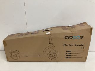 GYROOR H40 ELECTRIC SCOOTER WITH CHARGER (COLLECTION ONLY)
