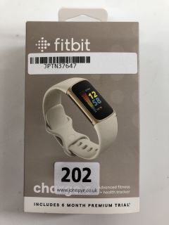 FITBIT CHARGE 5 FITNESS TRACKER IN GOLD/WHITE. (WITH BOX & CHARGE CABLE)  [JPTN37647]