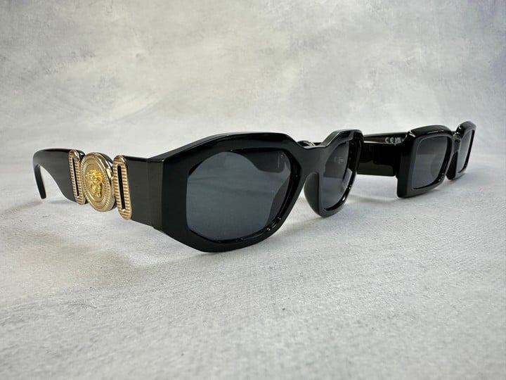 Versace Sunglasses Ref:4361 GB/87 And Pull&Bear Sunglasses (VAT ONLY PAYABLE ON BUYERS PREMIUM)