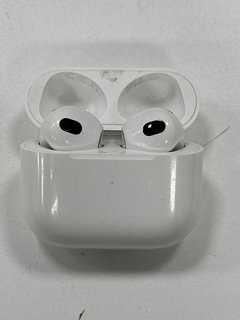 APPLE AIRPODS 3RD GEN EARPHONES (ORIGINAL RRP - £169) IN WHITE: MODEL NO A2565 A2564 A2897 (WITH BOX) [JPTM113806]