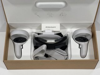 META QUEST 2 VIRTUAL REALITY HEADSET ACCESSORIES (WITH 2X HANDHELD CONTROLLERS, HEAD STRAP AND OTHER ACCESSORIES) [JPTM113957]