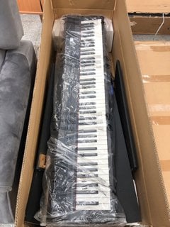 DONNER DIGITAL PIANO WITH PIANO STAND - RRP £339.99: LOCATION - C2