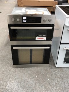 AEG BUILT IN DOUBLE ELECTRIC OVEN: MODEL DEB331010M - RRP £499: LOCATION - C5