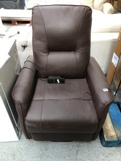 POWER RECLINER CHAIR IN BROWN LEATHER: LOCATION - D1