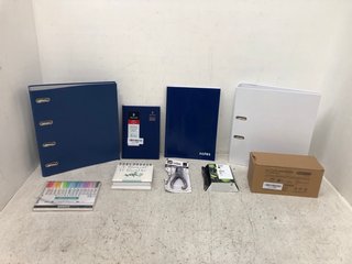 QTY OF ASSORTED ITEMS TO INCLUDE QTY OF RING BINDER FOLDERS: LOCATION - D2