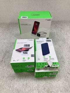 QTY OF ASSORTED BELKIN ITEMS TO INCLUDE BOOST CHARGE 10K POWER BANK: LOCATION - D5