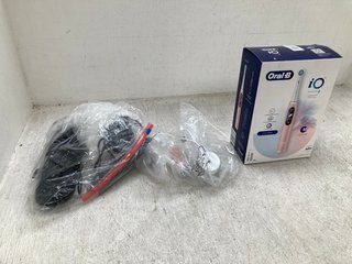 QTY OF ASSORTED ITEMS TO INCLUDE ORAL - B IO SERIES 6 SENSITIVE EDITION ELECTRIC TOOTHBRUSH: LOCATION - D7
