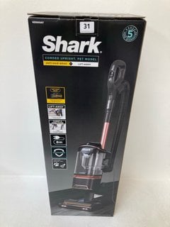 SHARK ANTI HAIR WRAP WITH LIFT AWAY PET MODEL CORDED UPRIGHT VACUUM CLEANER RRP - £270: LOCATION - WHITE BOOTH