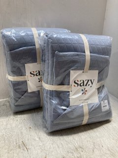 2 X SAZY SOLID BEDSPREAD & PILLOW CASES IN GREY 250X260: LOCATION - AR13