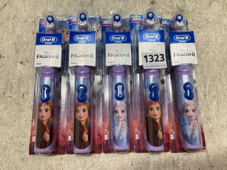 5 X ORAL-B DISNEY FROZEN GIRLS ELECTRIC TOOTHBRUSHES: LOCATION - AR14