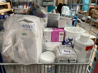 (COLLECTION ONLY) QTY OF ASSORTED ITEMS TO INCLUDE BUGALUGS WOUND & SKIN SPRAY & YUMOVE SKIN & COAT CARE: LOCATION - B8