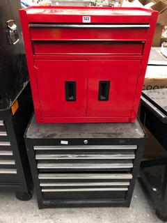 6 DRAWER METAL STORAGE UNIT IN BLACK WITH SILVER HANDLES & KEYS TO INCLUDE SMALL 8 DRAWER STORAGE UNIT IN RED WITH BLACK HANDLES (NO KEYS): LOCATION - A8