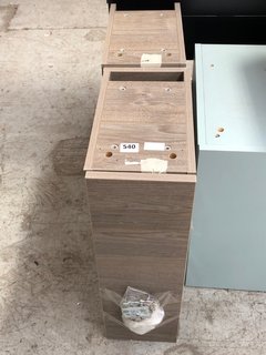 2 X LIGHT BROWN BATHROOM CABINETS: LOCATION - A8