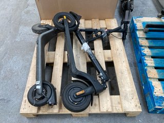 (COLLECTION ONLY) 2 X BLACK ELECTRIC SCOOTERS (MISSING CHARGERS): LOCATION - A5