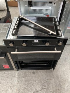 HISENSE OVEN & GRILL BUILT IN WITH SMOKED GLASS FRONT MODEL CD0720BK: LOCATION - B1