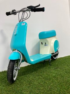 (COLLECTION ONLY) RAZOR BLUE ELECTRIC SCOOTER: LOCATION - BR2