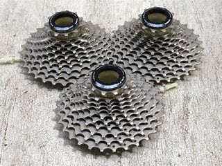 3 X SHIMANO ULTEGRA R8000 11 SPEED CASSETTES - COMBINED RRP £240: LOCATION - AR8