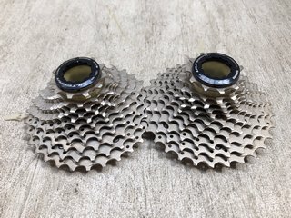 2 X SHIMANO ULTEGRA R8000 11 SPEED CASSETTES - COMBINED RRP £160: LOCATION - AR8