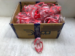 50 X LEVEL NYLON FIBRE BOTTLE CAGES IN RED - COMBINED RRP £250: LOCATION - AR3