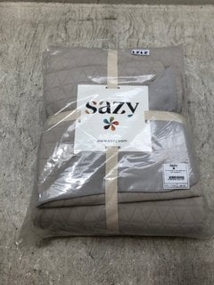 SOLID BEDSPREAD AND PILLOWCASES SET IN STONE GREY : SIZE 250 X 260CM: LOCATION - BR12