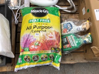 (COLLECTION ONLY) 3 X ASSORTED ITEMS TO INCLUDE MIRACLE GRO PEAT FREE PREMIUM ALL PURPOSE COMPOST: LOCATION - B5
