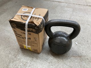 2 X ASSORTED WEIGHTS TO INCLUDE YORK FITNESS VINYL KETTLEBELL WEIGHT: LOCATION - B2