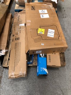 QTY OF ASSORTED ITEMS TO INCLUDE 2 PIECE LOADING RAMP: LOCATION - B4