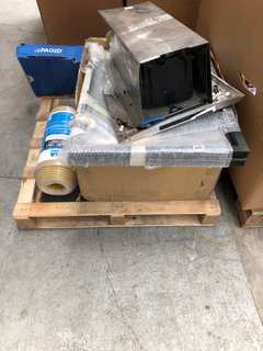 QTY OF ASSORTED ITEMS TO INCLUDE SAMSUNG COOKER HOOD: LOCATION - B5 (KERBSIDE PALLET DELIVERY)