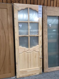 3 X CLEAR PINE RIVIERA DOOR WITH CLEAR GLASS SIZE : 1981 X 762 X 35MM TO INCLUDE 2 X CLEAR PINE INTERIOR GLAZED DOOR WITH CLEAR GLASS SIZE : 1981 X 762 X 35MM: LOCATION - A2