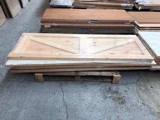 5 X ASSORTED DOORS TO INCLUDE REDWOOD FRAMED LEDGED & BRACED DOOR: LOCATION - A1 (KERBSIDE PALLET DELIVERY)