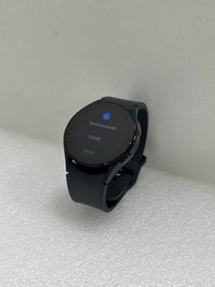 SAMSUNG GALAXY WATCH5 40MM SMARTWATCH IN GRAPHITE: MODEL NO SM-R900 (WITH CHARGER CABLE, MINOR COSMETIC WEAR) [JPTM113952] THIS PRODUCT IS FULLY FUNCTIONAL AND IS PART OF OUR PREMIUM TECH AND ELECTRO