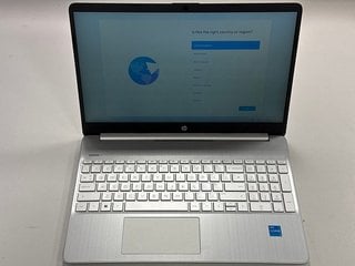 HP 15S-FQ2039NA 128 GB LAPTOP IN SILVER. (WITH MAINS POWER CABLE, MINOR COSMETIC DEFECTS) 11TH GEN INTEL CORE I3-1115G4 @ 3.00GHZ, 4 GB RAM, 15.6" SCREEN, INTEL UHD GRAPHICS [JPTM113629] THIS PRODUCT