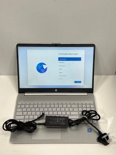HP 15S-FQ0028NA 128 GB LAPTOP IN SILVER: MODEL NO 6T9T0EA#ABU (WITH CHARGING CABLE, VERY GOOD COSMETIC CONDITION) INTEL PENTIUM SILVER N5030 @ 1.10GHZ, 4 GB RAM, 15.6" SCREEN, INTEL UHD GRAPHICS 605