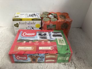 3 X ASSORTED PET FOOD ITEMS TO INCLUDE BOX OF 12 FORTHGLADE VARIETY PACK DOG FOOD IN VARIOUS FLAVOURS - BBE: 06.2025: LOCATION - C5