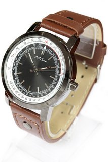 MEN'S LA BANUS AVIATOR WATCH. FEATURING A BLACK COLOURED DIAL AND BEZEL. BROWN LEATHER STRAP: LOCATION - A0