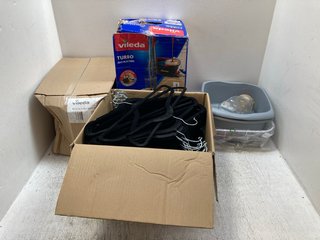 QTY OF ASSORTED ITEMS TO INCLUDE VILEDA TURBO 2 IN 1 MICROFIBRE MOP AND QTY OF VELVET CLOTHES HANGERS IN BLACK: LOCATION - A6