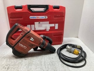 HILTI TE 500-AVR SDS MAX DEMOLITION HAMMER WITH CARRY CASE - RRP £1714.86: LOCATION - A*